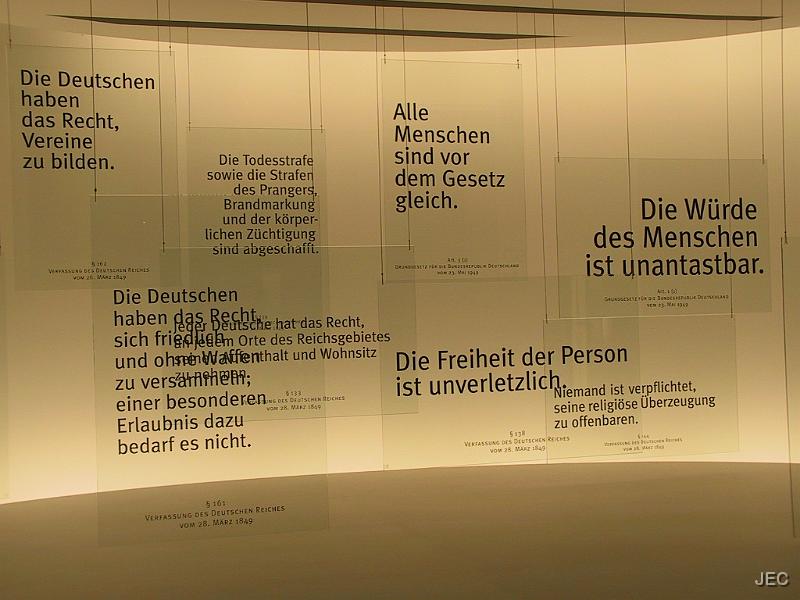 0035792.jpg - Ausstellung 'Wege - Irrwege - Umwege' im Deutschen Dom